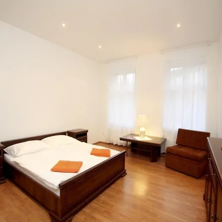 Apartman Nad Kostelem Mari Magdaleny, Kolma Ul..