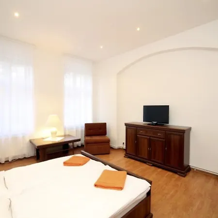 Apartman Nad Kostelem Mari Magdaleny, Kolma Ul.. *