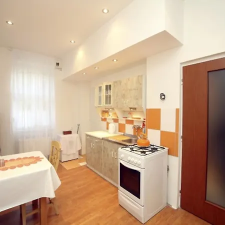 Apartman Nad Kostelem Mari Magdaleny, Kolma Ul.. Karlovy Vary