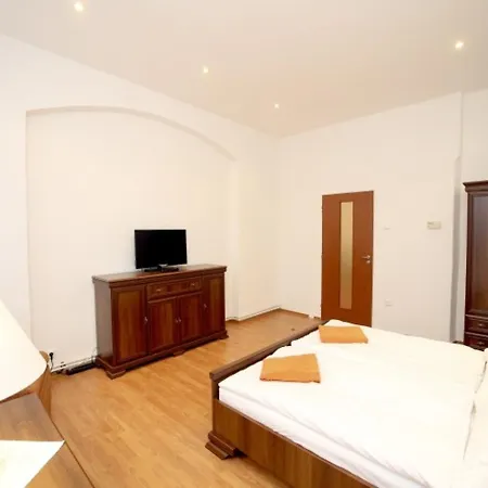 Apartman Nad Kostelem Mari Magdaleny, Kolma Ul..